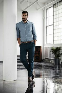 Stylish Men Interview Outfits To Get The Job Summer Business Attire, Mens Business Casual, Smart Casual Office, Summer Office Wear, Look Office, Mens Fashion Business, Mens Fashion Smart, Mens Fashion Blog, Hipster Mens Fashion