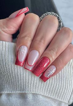 Red Christmas Nails, Winter Nails Acrylic, Cute Christmas Nails, Christmas Nails Easy, Christmas Gel Nails, Christmas Nails Acrylic, Xmas Nails, Christmas Nail Designs, Christmas Nail