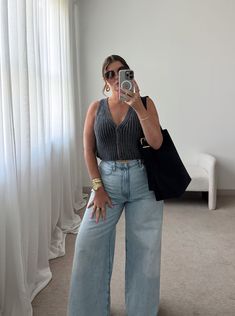 PRE FALL OUTFIT IDEAS: http://www.juliamarieb.com/2024/08/20/pre-fall-outfit-ideas/ Wife Outfits, Pre Fall Outfits, Atlanta Style, Outfit Basic, Outfits Primavera, Midsize Outfits, Comfy Dress