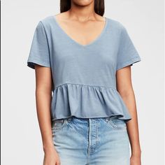 Gap Classic Blue Short Sleeve Tee V-Neck Ruffle Hem Cropped Size: M Light Blue V-neck T-shirt For Summer, Casual Blue Short Sleeve V-neck Top, Casual Light Blue V-neck T-shirt, Gap V-neck Summer Tops, Casual V-neck Top By Gap, Cotton V-neck Top For Day Out, Casual Blue V-neck Top, Gap V-neck Tops For Spring, Gap Light Blue Cotton Tops