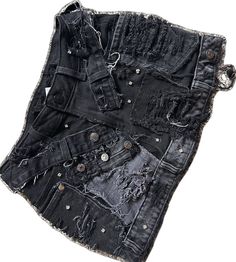 Edgy Black Denim Skirt With Pockets, Fitted Denim Skirt In Grunge Style, Punk Black Denim Skirt, Black Punk Denim Skirt, Black Grunge Denim Skirt With Pockets, Black Denim Punk Skirt, Edgy Fitted Dark Wash Mini Skirt, Edgy Fitted Dark Wash Skirt, Black Punk Denim Skirt For Summer