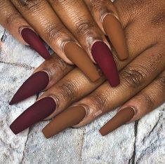 Nails Matte Brown, Fall Nail Design, Nail Types, Nails Matte, Classy Nail Designs, Colors For Dark Skin, Cute Nails For Fall, Stylish Nails Designs, Fall Acrylic Nails