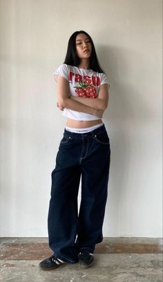 Long Pants Fashion, Simple Retro, Middle Age Fashion, Looks Street Style, Looks Black, Trend Fashion, Embroidered Jeans, 가을 패션, Mode Vintage