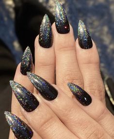 Gothic Nails Acrylic, Holloween Nails, Black Nails With Glitter, Black Holographic, Holo Nails, Pointy Nails