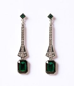 Unique Vintage 1920s Deco Green & Black Sequin Veronique Fringe Flappe Art Deco Jewellery, Avon Vintage, Gatsby Party, Chanel Vintage, Silver Jewelry Handmade, Deco Jewelry, Emerald Jewelry, Lovely Earrings