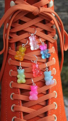 Roller Skate Accessories, Skate Accessories, Weird Furniture, Roller Skate Shoes, Derby Outfits, Roller Shoes, Skate Girl, Roller Skaters, Inline Skates