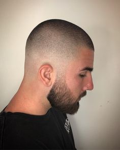 Mens Wavy Haircuts, Very Short Hair Men, Trendy Mens Hairstyles, Mens Medium Length Hairstyles, Clipper Cut, Beard Haircut, Mens Hairstyles Medium, Mens Hairstyles Thick Hair, Beard Hairstyle