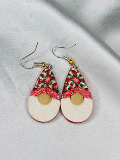 Large fun gnome earrings Gnomes are made of clay and 25mm Christmas Gonk Earrings, Gnomes Earrings, Gnome Earrings, Wood Jewelery, Fish Necklace, Awesome Crafts, Books Crafts, Pink Bubbles, Christmas Pins