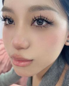 @dreamg111rl Anime Lashes, Natural Fake Eyelashes, Perfect Eyelashes, Doll Eye Makeup, Pretty Lashes, Wispy Lashes, Cute Makeup Looks, Make Up Looks, Kesha