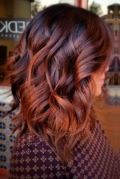 Brown Things, Rambut Brunette, Balayage Blonde, Fall Hair Color For Brunettes, Red Highlights, Trendy Hair Color, Long Bob Hairstyles, Hair Shades, Penteado Cabelo Curto