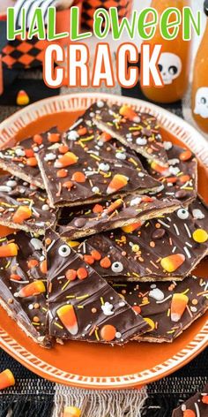 Treats For Halloween Party, Halloween Candies Ideas, Easy Desserts Halloween, Easy Halloween Treats To Make With Kids, Halloween Candy Making, Holiday Treats Halloween, Fun Easy Halloween Treats, Fall Treats Recipes For Kids, Halloween Candy Desserts