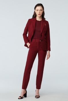 The Fleetwood collection is built for a variety of occasions. Whether a part of a wedding party, business lunch or general weekend styling, you can count on the cotton composition to have your back and your front. Maroon Suit For Women, Burgundy Suit Women, Gray Suits, Maroon Suit, Suits Black, Made To Measure Suits, Maroon Pants, Blue Suits, Business Lunch