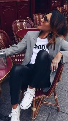 Blazer Outfits Casual, Homewear Fashion, Awesome Outfits, Mode Casual, Home Wear, Minimal Chic, Casual Work Outfits, 가을 패션, Fall Fashion Outfits