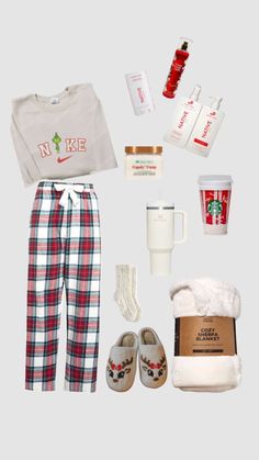 Girl Must Haves, Cozy Christmas Outfit, Christmas Outfit Inspiration, Cute Christmas Ideas, Comfy Outfits Winter, Christmas Fits, Xmas Outfits, Cute Christmas Outfits, Christmas Day Outfit