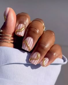 Short Nail Designs Diamonds, Funny Nails, Lady Nails, Biab Nails, Bday Nails, Solar Nails, Manicure Designs, Lovely Nails, Drip Nails