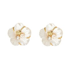 The Livia Studs, crafted from semi-precious stones, feature a distinctive flower design accentuated by a contrasting center stone. These studs come equipped with hooks, allowing for the addition of drops and embodying a charming blend of retro and vintage design elements. Luxury Flower Earrings For Wedding, Luxury White Diamond Flower Earrings, Luxury White Flower Earrings, French Clip, Feminine Romantic, French Jewelry, Vintage Jewelry Earrings, Earrings Flower, Fancy Jewelry