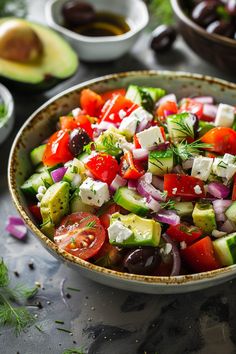 Authentic Greek Salad Recipes – A Taste of the Mediterranean Greek Food Authentic, Mediterranean Salad Ideas, Legumes Salad, International Salads, Authentic Greek Salad Recipe, Greek Salad Bowl, Authentic Mediterranean Recipes, Mediterranean Salad Recipes, Vege Salad