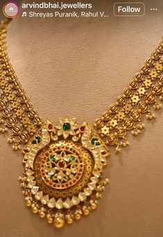 Simple Necklace Designs Gold Indian, Neckless Gold Jewelry, Necklace Designs Gold Indian, Gold Kundan Necklace, Necklace Designs Gold, Gold Jewels Design, Antique Necklaces Design, Black Beads Mangalsutra Design, New Gold Jewellery Designs