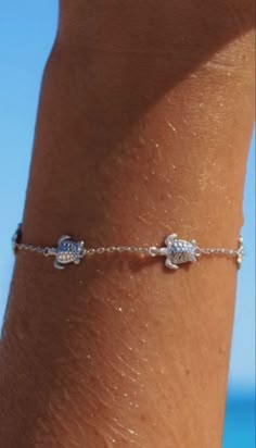 Sea Turtle Bracelet, Aesthetic Jewellery, Surf Jewelry, Beachy Jewelry, Preppy Jewelry, Pretty Jewelry Necklaces, Turtle Bracelet, Silver Sea, Jewelry Accessories Ideas