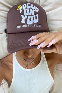 Custom Fitted Hats, Swag Hats, Dope Hats, Hat Aesthetic, Swag Girl Style, Chill Fits, Girl Swag, Cute Hats, Lookbook Outfits