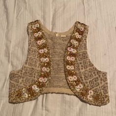 Knit Vest With Metallic Threading And Sequins/Beaded Flowers Throughout. Brand New, Never Worn. Shoulder To Bottom 14" Beaded Vest, Boho Vest, Anthropologie Jacket, Cropped Vest, Cream And Gold, Loom Beading, Knit Vest, Threading, Sewing Ideas