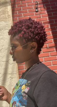 Short Curly Hair Big Chop, Short Colored Afro Natural Hair, Short Afro Hairstyles 4c Hair Dyed, Short Hair With Dye For Black Women, Burgundy Fade Haircut Black Women, Burgundy Big Chop, Big Chop Red Hair Black Women, Short Red Natural Hair, Burgundy Twa Natural Hair