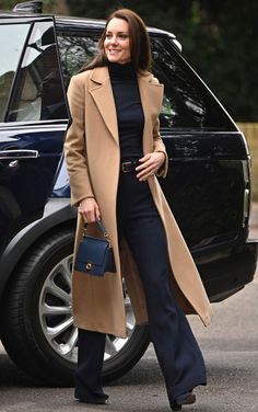 Minimalisticky Chic, Kate Middleton Style Outfits, Düşes Kate, Looks Kate Middleton, Chique Outfit, Fashion Forward Outfits, Kate Middleton Outfits, Tan Coat, Middleton Style