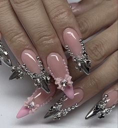 Coquette Nails, Kutek Disney, Unghie Sfumate, Soya Mumu, Her Nails, Soft Nails, Kawaii Nails, Funky Nails