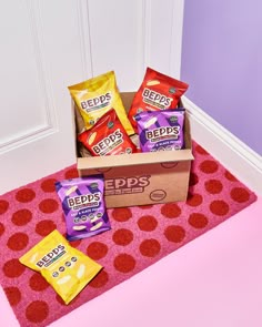 Box on doorstep of healthy popped pea snacks Bepps. Supermarket Photoshoot Ideas, Snack Product Photography, Chips Photoshoot, Supermarket Photoshoot, Healthy Photoshoot, Skin Care Website, Product Packaging Photography, Truffle Chips, Snack Product