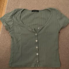 Not Sold Anywhere Super Rare Brandy Melville Henley Top Never Worn Perfect Condition- Price Negotiable Brandy Clothes, Zelly Top, Brandy Melville Shirts, Tops Brandy Melville, Church Clothes, Modest Fits, Long Tank Tops, Sage Color, Cute Preppy Outfits