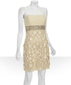 Champagne flower applique beaded strapless dress by Sue wong Sue Wong Dress, White Frock, Champagne Flowers, Brave Enough, Elements Of Style, Rock A, Bodycon Dresses