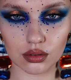 Extravagant Makeup, Moon Palette, Jeweled Eyes, Drag Make-up, Make Up Inspiration, Edgy Makeup