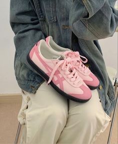 Onitsuka Tiger Tokuten | Custom Pink Skandinavian Fashion, Funky Shoes, Shoe Inspo, Aesthetic Shoes, Pink Sneakers, Onitsuka Tiger, Swag Shoes, Mode Inspo, Pink Shoes