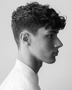 60 Best Hairstyles for Teenage Guys in 2024 - Modern Teen Men's Curly Hairstyles, Male Haircuts Curly, Wavy Hair Men, Cool Hairstyles For Men, Haircuts For Curly Hair, Corte De Cabelo Masculino, Hair And Beauty, Curly Hair Men, Boys Haircuts