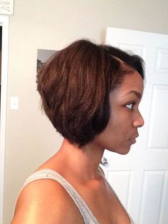 Short Bob Haircuts for African American African American Bobs Hairstyles, Haircut African, Bob Hairstyles 2018, Kort Bob, Celebrity Short Hair, Hairstyle Short, American Hairstyles, Wavy Bob Hairstyles, Easy Hairstyles For Medium Hair