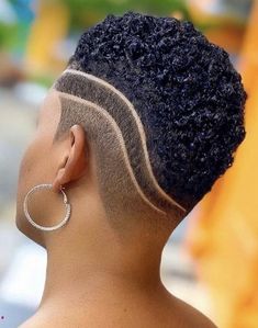 Hair Color For Dark Skin Tone, Low Cut Hairstyles, Hair Color For Dark Skin, Natural Hair Haircuts, Short Natural Haircuts, Short Hair Designs, Black Hair Short Cuts, Short Shaved Hairstyles, Shaved Hair Designs