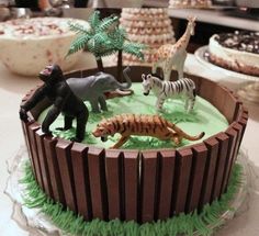 Top 10 Themed Kit Kat Cakes Animal Birthday Cake Ideas, Zoo Cake Ideas, Jungle Birthday Cake, Zebra Marble