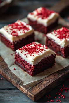 Brownies With Cream Cheese Frosting, Brownies With Cream Cheese, Velvet Brownies, Red Velvet Brownies, Cream Cheese Brownies, White Chocolate Chip Cookies, Cream Cheese Eggs, Bar Cookies, Gel Food Coloring