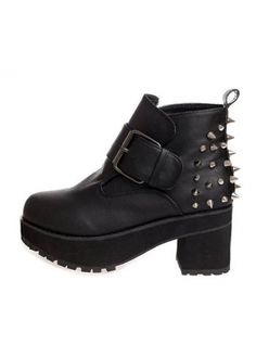 I want dees D: Trendy Clothing Stores, Black Chunky Heels, Chunky Heel Ankle Boots, Cute Heels, Heel Ankle Boots, Crazy Shoes, Boots For Sale, Short Boots, Shoe Style