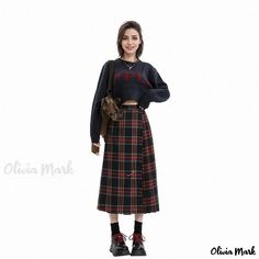 Olivia Mark - Vintage Plaid Midi Skirt with High Waist and Chic Design Black Flare Skirt, Plaid Midi Skirt, Black Flare, Vintage Plaid, Types Of Skirts, Chic Design, Vintage Skirt, Olivia Mark, Flare Skirt