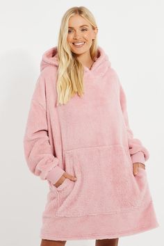 Bring comfort to your nights in our oversized hoodie, perfect for family moments at home. Cut in an oversized, relaxed fit, this hoodie is just what you need on a lazy day. The longline length and hood give it a cosy feel and the handy kangaroo pocket is perfect for storing the tv remote or some snacks. Comfy for lazy days watching films on the sofa, or before bed comfort. Shirt Blouses Tops, Lazy Days, Before Bed, Family Moments, Lazy Day, Jumper Shirt, Oversized Hoodie, T Shirt Vest, Dress With Cardigan