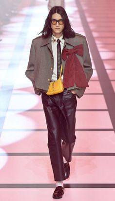 Gucci Fall 2022, Necktie Outfit, Gucci Runway, Unisex Looks, Graphic Fashion, Fashion Runway, Next Fashion, Fall 2022, Vogue Runway