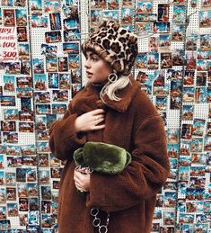 Cloche Hat Outfit, Fur Hat Outfit, Classic Fashion Looks, Claire Rose Cliteur, Claire Rose, Fur Coat Outfit, Cold Fashion, Hat Outfit, Coat Outfit