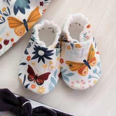 CHERISH Soft Sole Baby Shoes 0-24 M Baby Sewing Patterns Mamma Can Do It, Sew Baby, Reborn Nursery, Crochet Baby Shoes Pattern, Soft Sole Baby Shoes, Baby Shoes Pattern, Diy Bebe, Kids Sewing