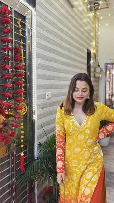 Trendy Outfits Indian, Simple Kurta Designs, Simple Kurti Designs, Fancy Sarees Party Wear, Casual Indian Fashion, Dresses Traditional, Desi Fashion Casual, Designer Suit, Indian Dresses Traditional