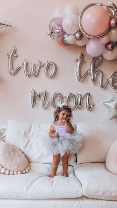 @madnatorr IG | Baby birthday themes, Girls birthday party themes, Girl 2nd birthday Two The Moon, Girls Birthday Party Themes, Ig Girls, Girl Birthday Themes