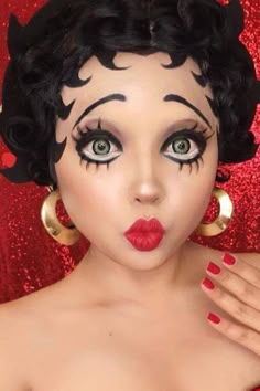 Betty Boop Carnaval Make-up, Doll Face Makeup, Beautiful Halloween Makeup, Makeup Zombie, Halloween Make-up Looks, Halloweenský Makeup, Uhyggelig Halloween, Halloween Makeup Pretty, Pretty Halloween