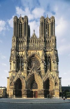 Gothic Architecture Gothic Architecture Characteristics, Cathedral Of Notre Dame, Reims Cathedral, Reims France, Gothic Buildings, Church Pictures, Gothic Cathedrals, Cathedral Architecture, Gothic Church