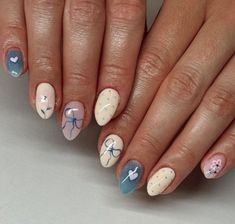 Nail Designs For Stubby Nails, Simple Nail Art Natural Nails, Cottage Core Nail Designs, Toile Nails, Cape Cod Nails, Mail Acrylic Ideas, Gel X Nails Designs, Nails Astethic, Nail Ideas Art