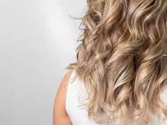 Thicken Your Hair, Thicken Hair, Avalon Organics, Natural Hair Growth Remedies, Hair Remedies For Growth, Healthy Hair Tips, Coconut Oil Hair